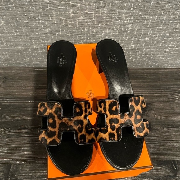 NIB Hermes Oasis Sandals Heels Leopard Print Pony Hair 38 - Picture 5 of 15